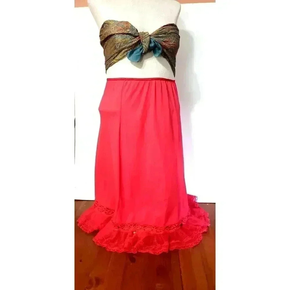 Vintage Movie Star nylon slip with lace trim size medium super pretty circa 1950